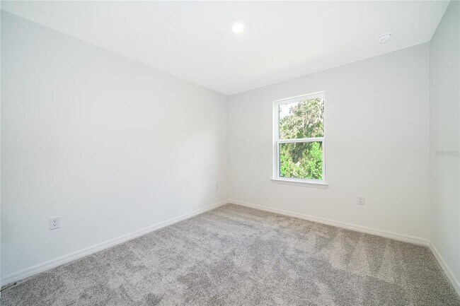Building Photo - 5285 Luisa Ct