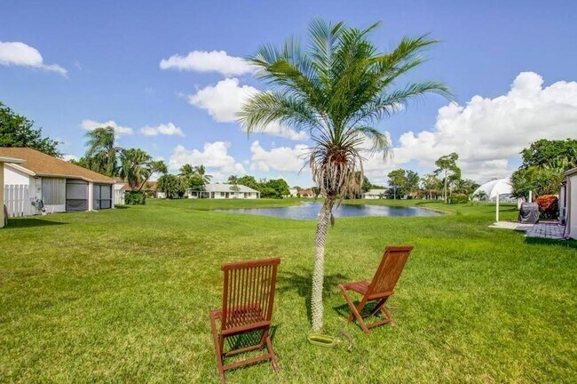 Building Photo - 9709 Sunny Isle Cir