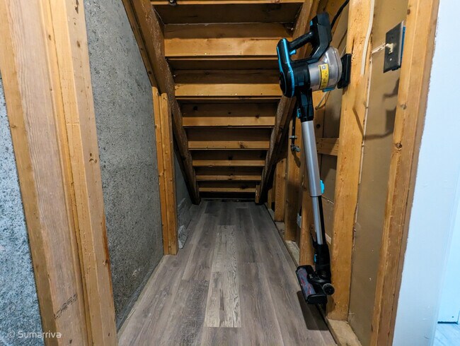 extra storage/vacuum - 6541 S Begonia Dr