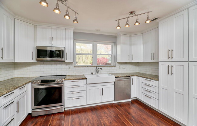 Building Photo - 1037 Prigge Rd