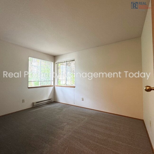 Building Photo - Cozy 3-Bedroom, 2-Bath Condo with Views & Private Outdoor Space