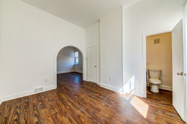 Building Photo - Awesome building with 2 great apartments in the South Side Slopes/Allentown