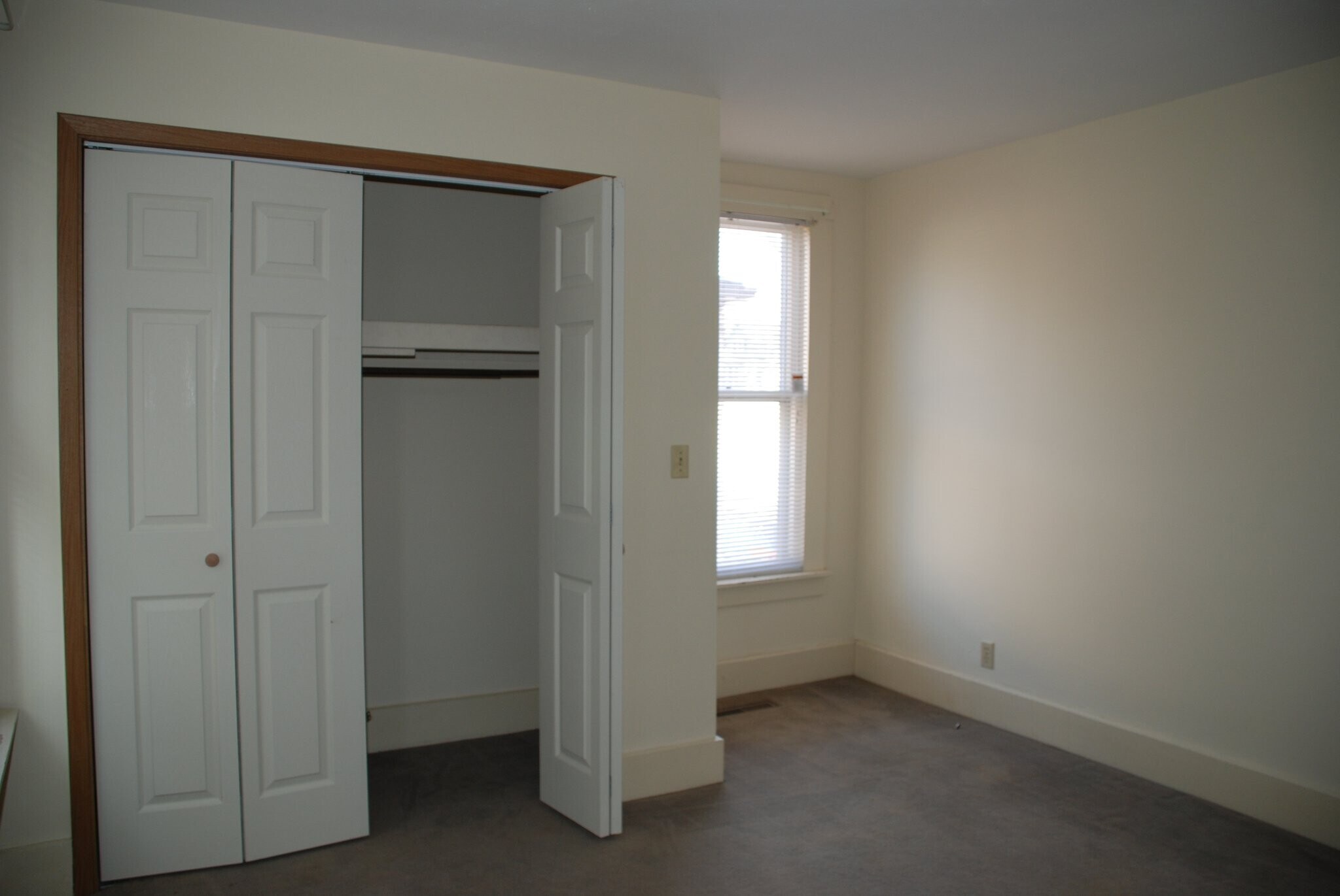 Building Photo - 207 Scammel St