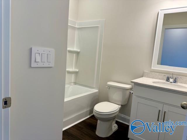 Building Photo - 124 Duskwood Dr