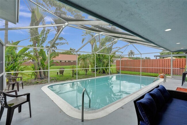 Building Photo - 9774 NW 19th Pl