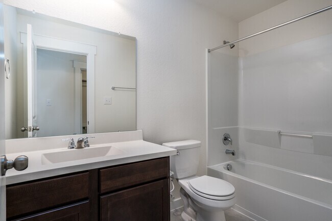 Building Photo - 40315 S Hill Pass