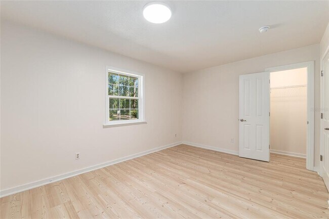 Building Photo - 18124 SW 75 Ave