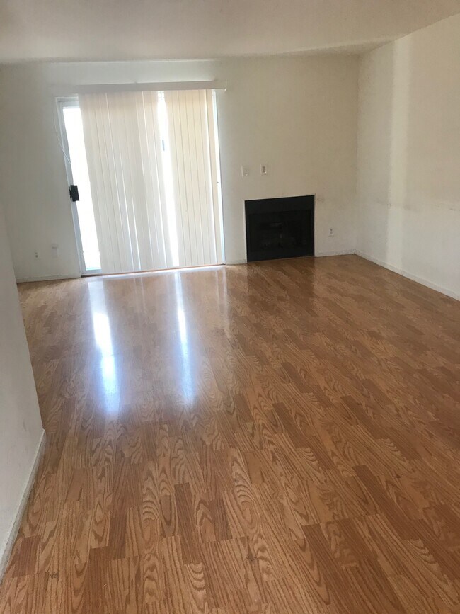 Building Photo - 14249 Friar St