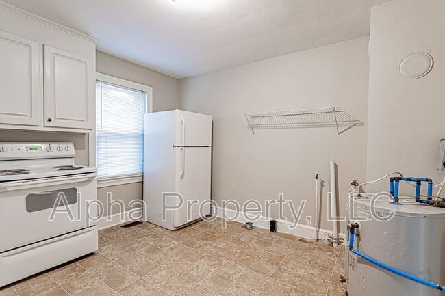 Building Photo - 102 Harvard Dr