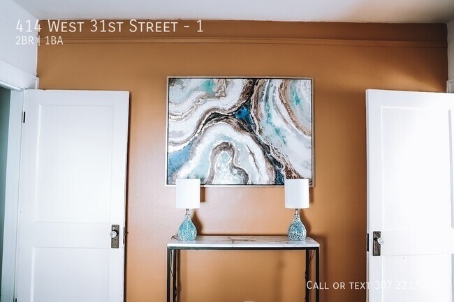 Building Photo - 414 W 31st St