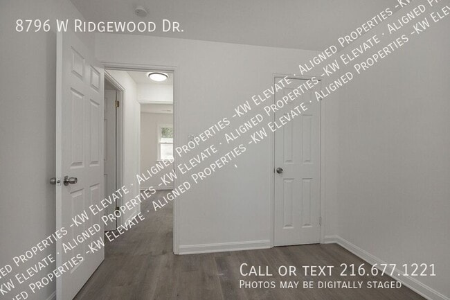 Building Photo - 8796 W Ridgewood Dr