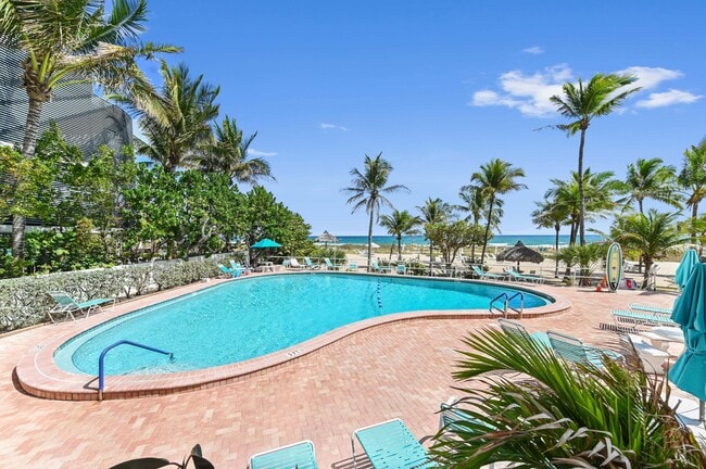 Building Photo - 710 N Ocean Blvd