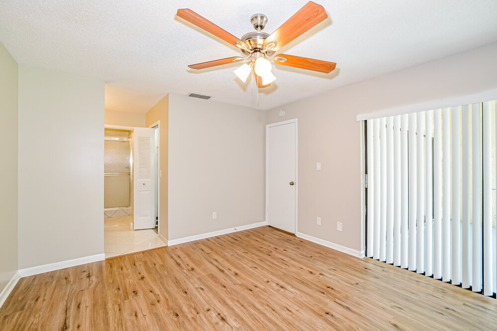 Building Photo - 703 Drywood Ave