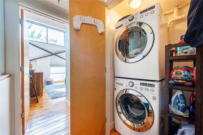 Building Photo - 1661 La France Street Northeast