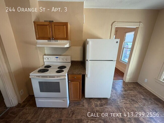 Building Photo - 244 Orange St