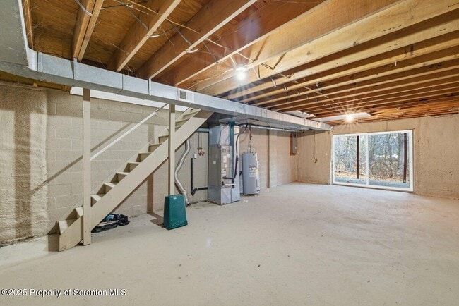 Building Photo - 1273 Chateau Dr