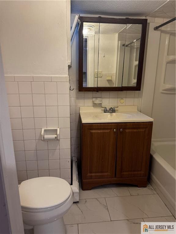 Building Photo - 280 Shoreland Cir