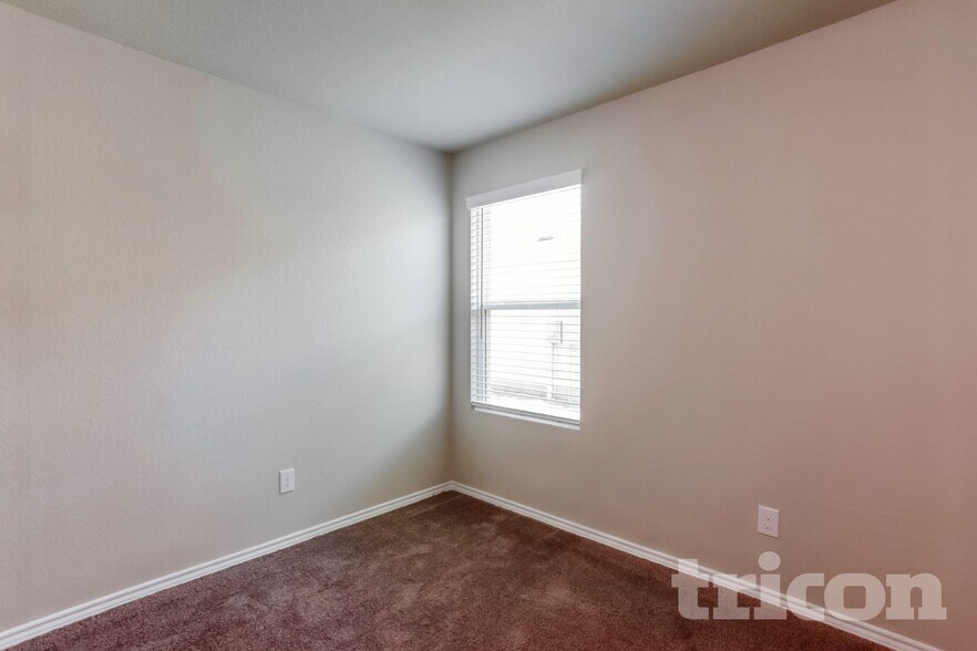 Building Photo - 8434 Amistad Cove