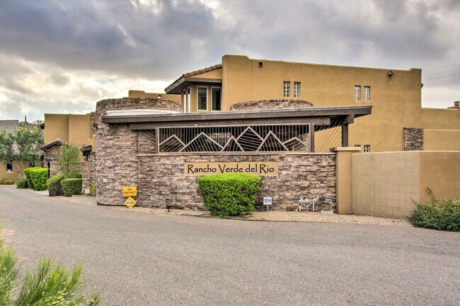 Building Photo - 6145 E Cave Creek Rd