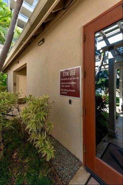 Gym - 1551 Ala Wai Blvd