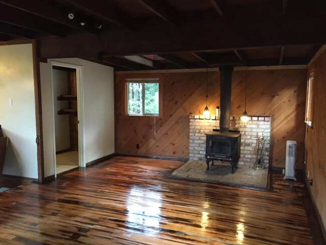 Building Photo - 11525 Terrace Dr