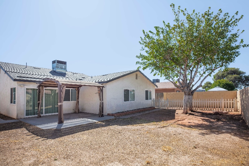 Building Photo - 4575 Kenilworth Ct