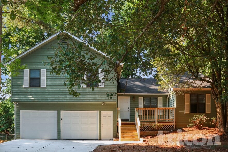 Primary Photo - 5040 Sumit Wood Dr NW