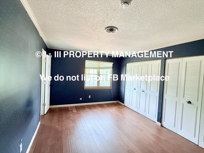 Building Photo - 8602 W 84th St