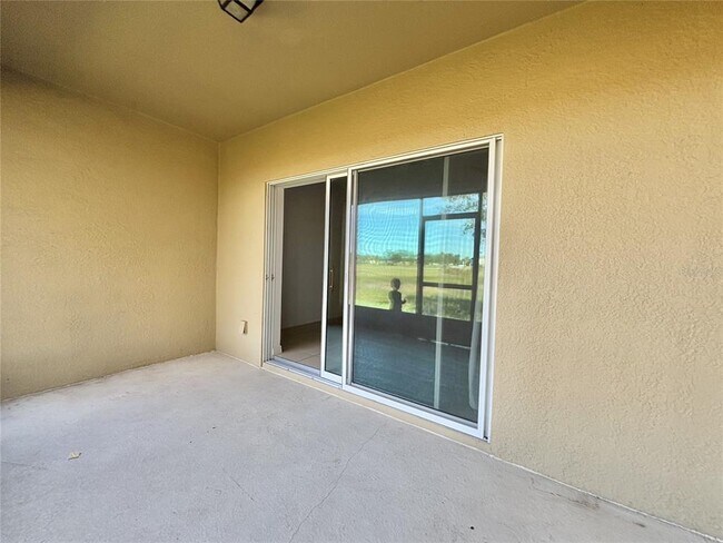 Building Photo - 140 Primrose Dr