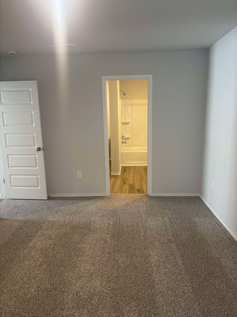 Building Photo - 9525 Gray Wolf Ln