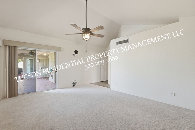 Building Photo - 10845 N Eagle Eye Pl