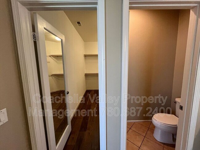 Building Photo - 49126 Pluma Roja Pl