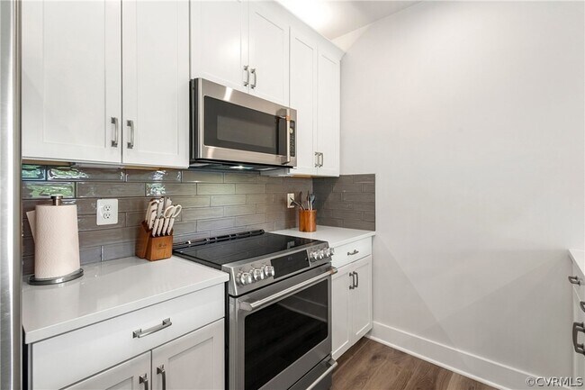 Building Photo - 5326 Old Main St