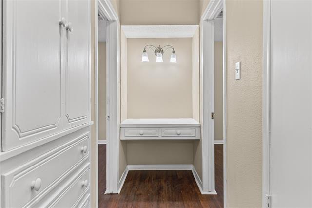 Building Photo - 6305 Chapman Dr