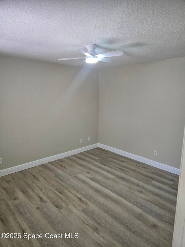 Building Photo - 189 Seawind Dr