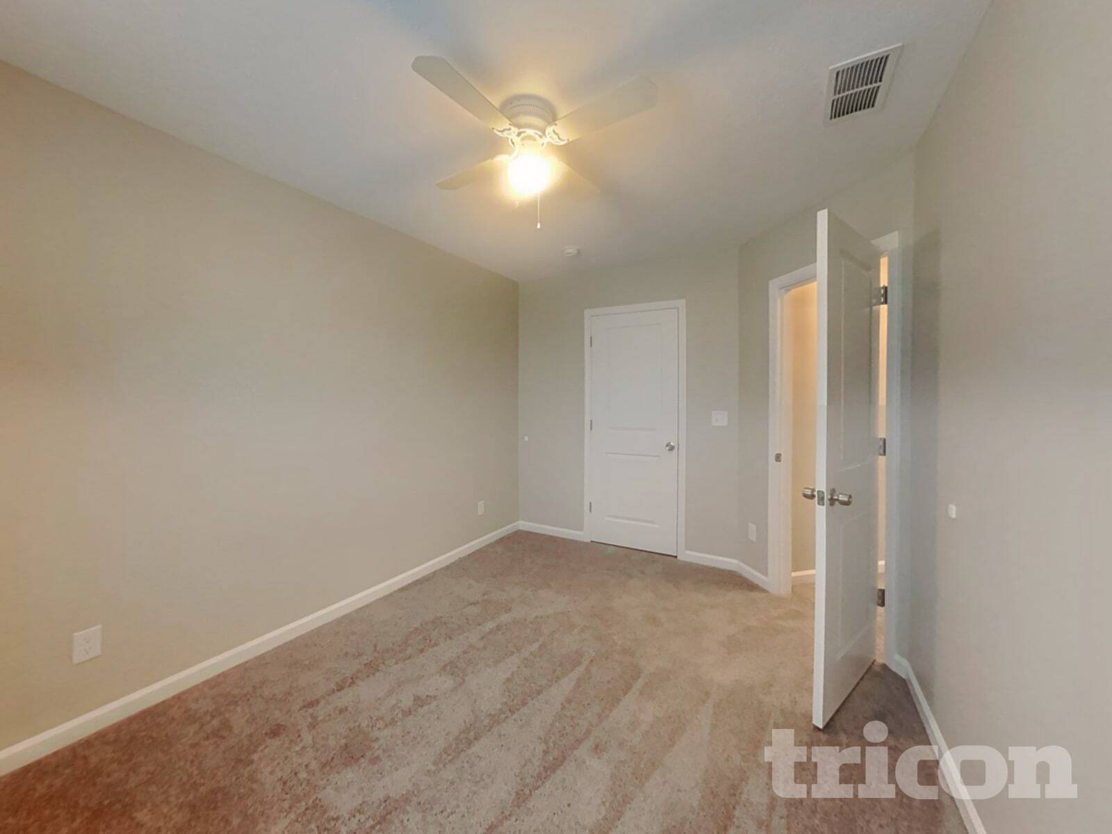 Building Photo - 1098 Tomahawk Pl