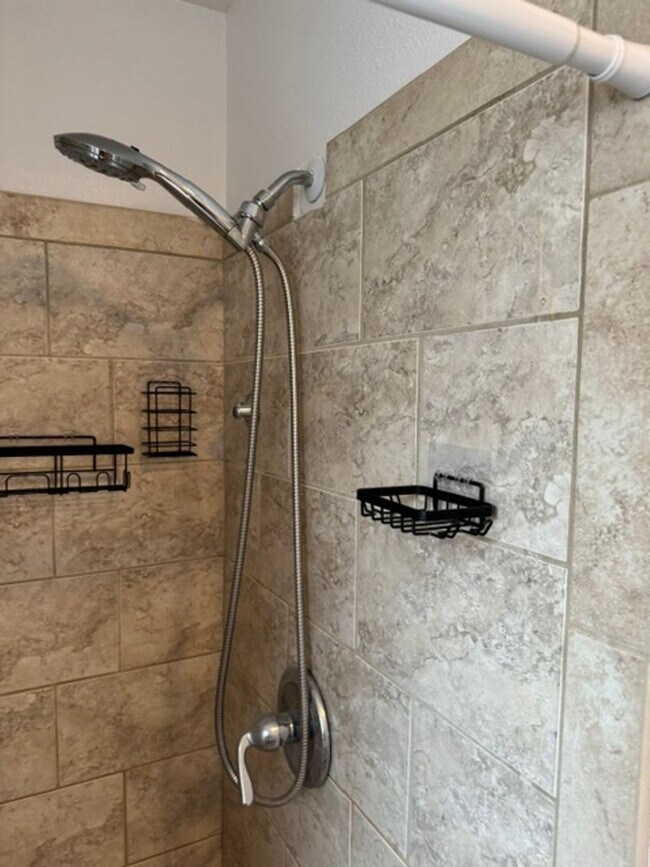 Building Photo - 819 Taylor St