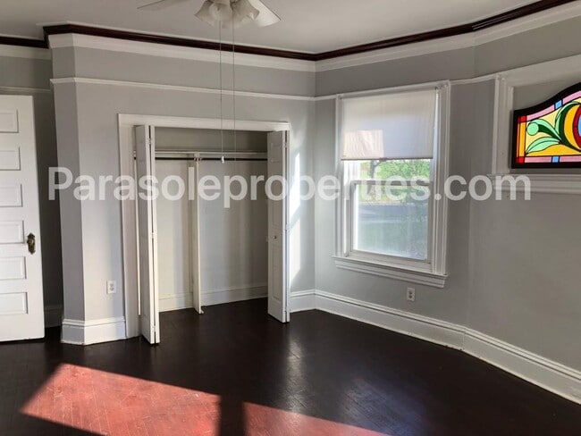 Building Photo - 919 Clay Ave