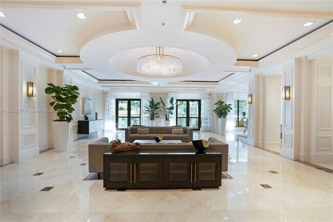 Building Photo - 3400 SW 27th Ave