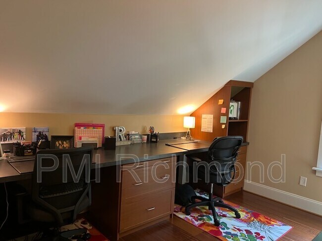 Building Photo - 2761 Live Oak Ln