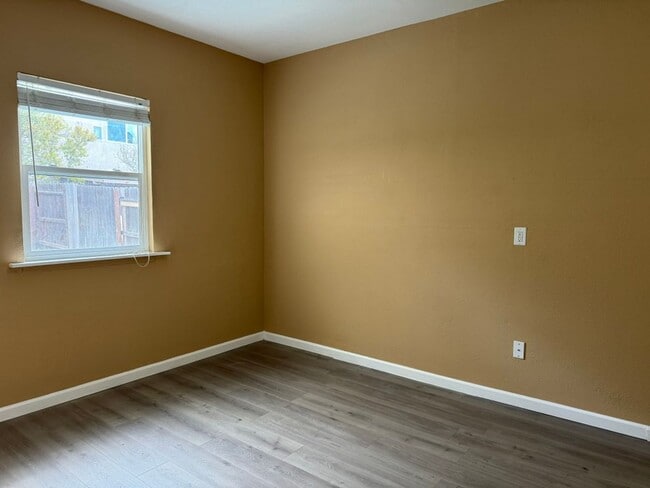 Building Photo - Sycamore Ranch 4 Bedroom Home For Rent