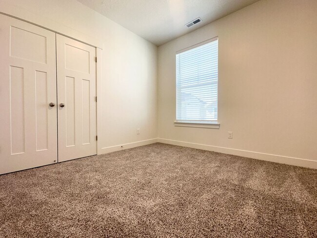 Building Photo - Modern Living in Lehi | New Build | Silico...