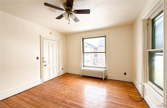 Building Photo - 507 Henry St