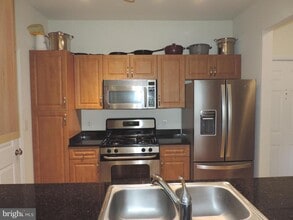 Building Photo - 12941 Centre Park Cir