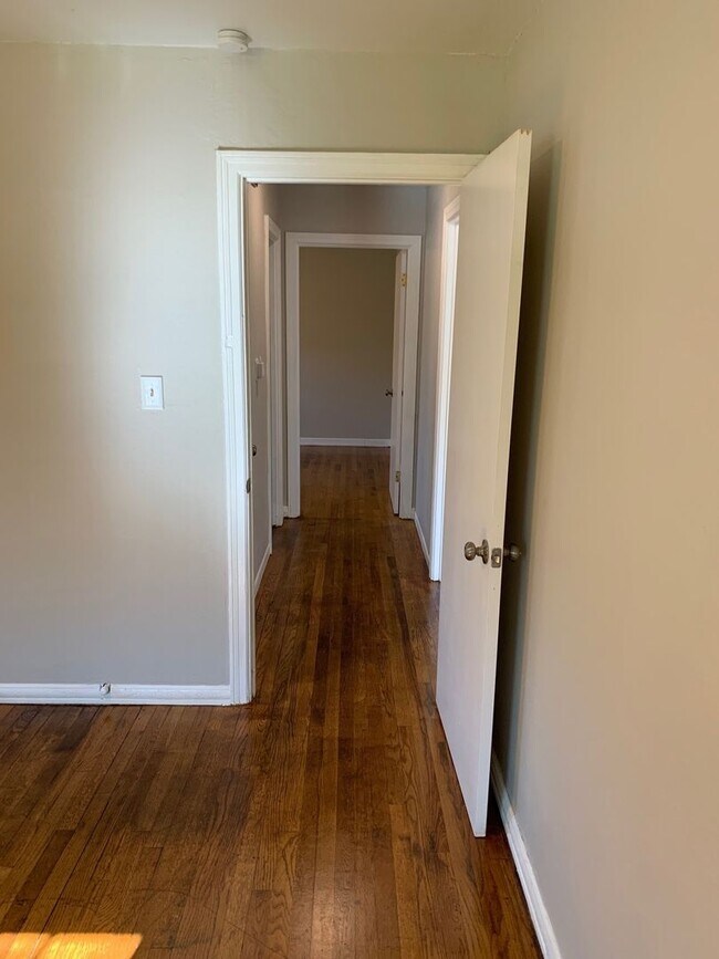 Building Photo - 4118 S Ong St