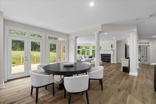 Building Photo - Your New Home Awaits