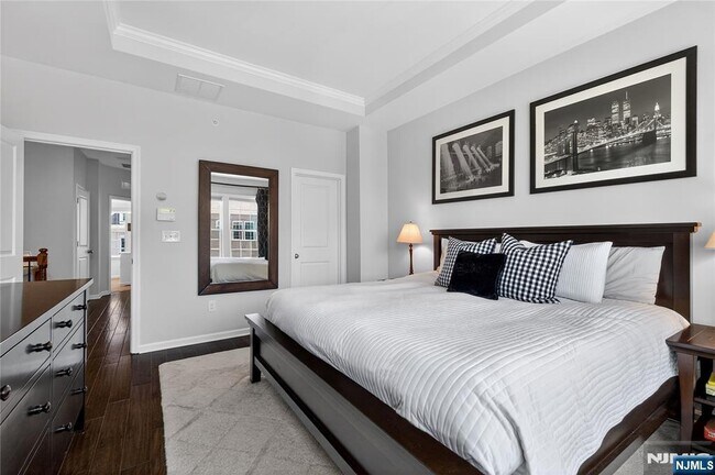 Building Photo - 117 Truman Dr