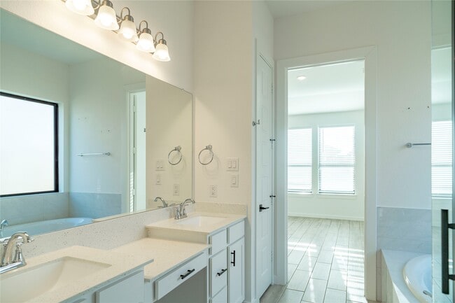 Building Photo - 6014 Churchill Spgs Ln