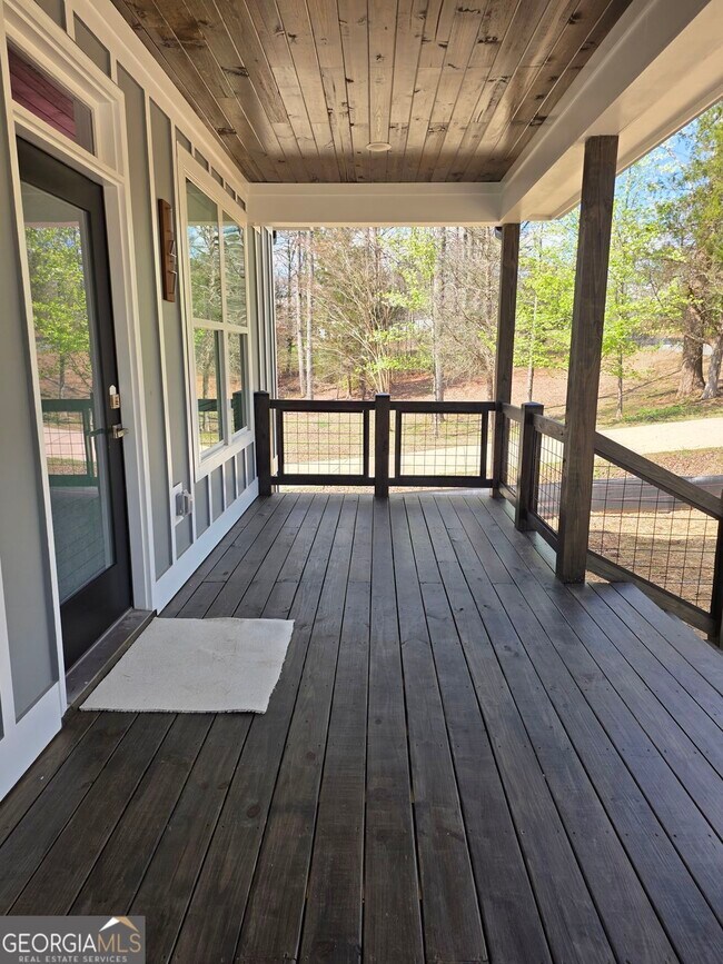 Building Photo - 43 Valley Trail SE