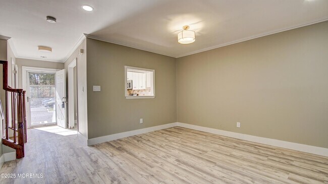 Building Photo - 60 County Rd